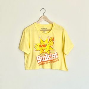 NEW Sunkist California Oranges Cartoon Sun Yellow Cropped T Shirt Women’s Large
